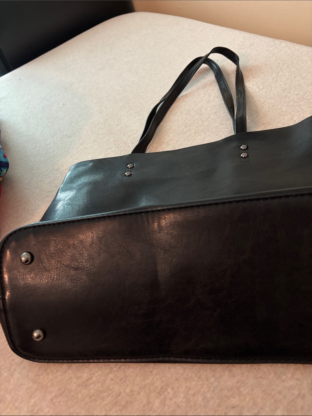 Classic Black Messenger Tote - Everyday Carry